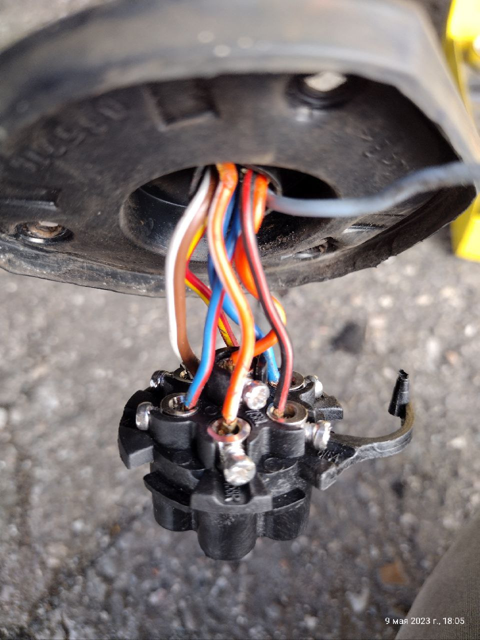 Подключение розетки фаркопа к штатной проводке Mazda 6 '02-'06 — Mazda ...