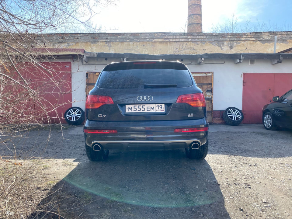 Фото в бортжурнале Audi Q7 (1G)
