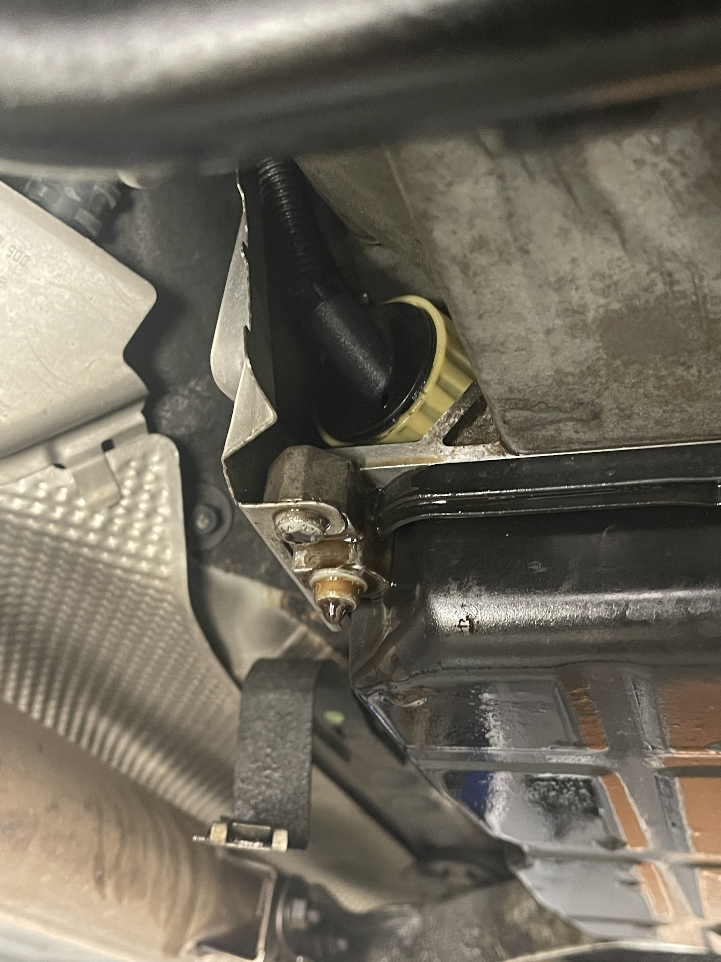 Вытекло масло из Акпп. Часть 2 — Mercedes-Benz E-class (W211), 2,7 л ...