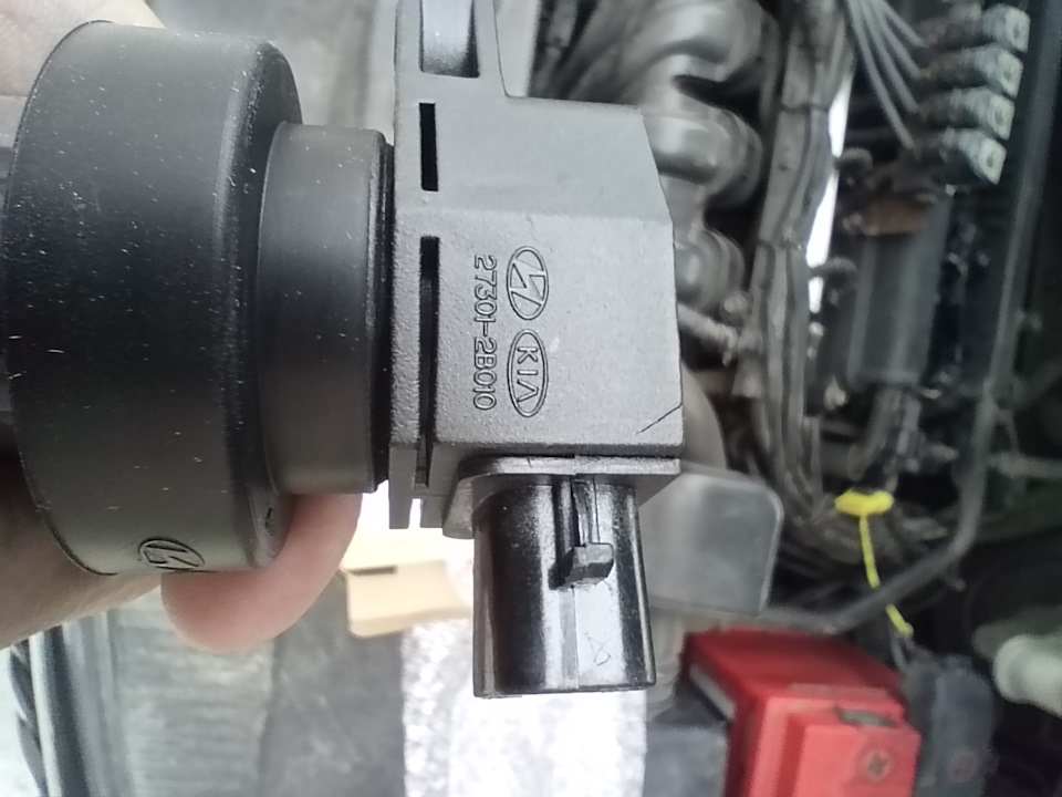 Запчасти на фото: 273012B010. Фото в бортжурнале KIA Rio (3G)
