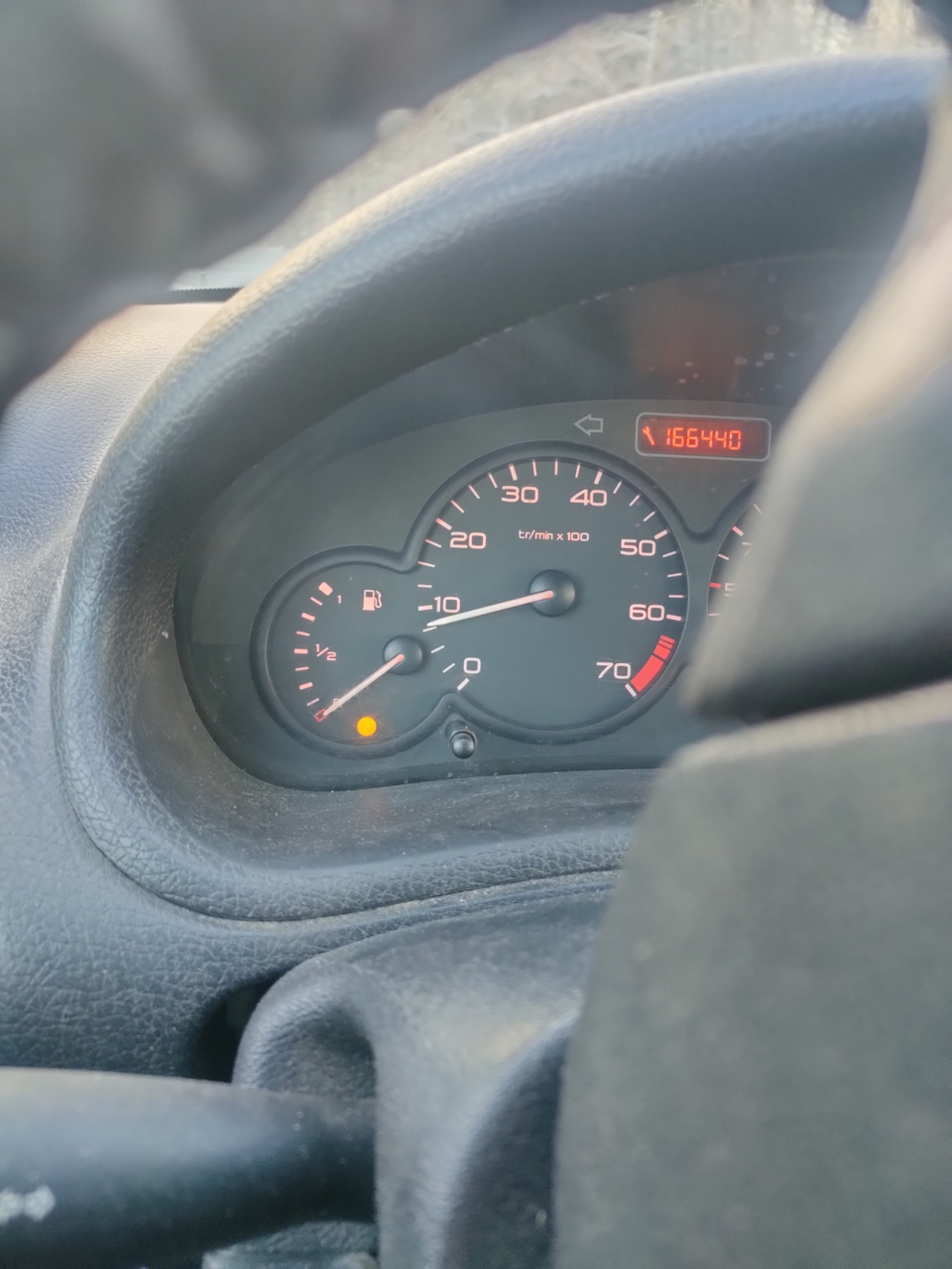 Датчик уровня топлива — Peugeot 206, 1,4 л, 2006 года | поломка | DRIVE2