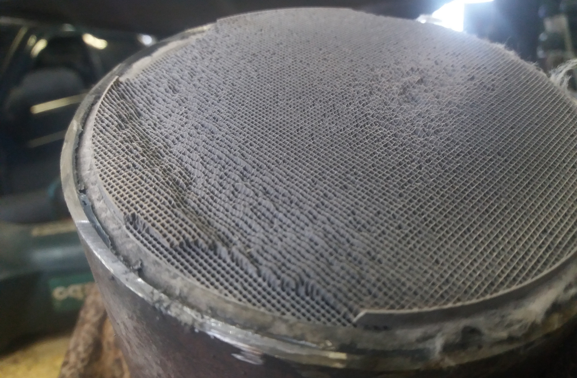 На каком пробеге нужно удалять катализатор. Пенная промывка катализатора. Каталитический нейтрализатор выхлопная система. На каком пробеге нужно удалять катализатор. 4.