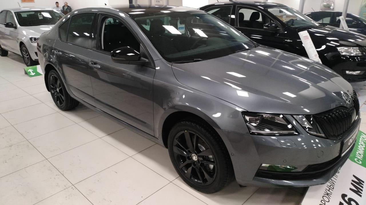 Skoda Octavia 2021 серебристая