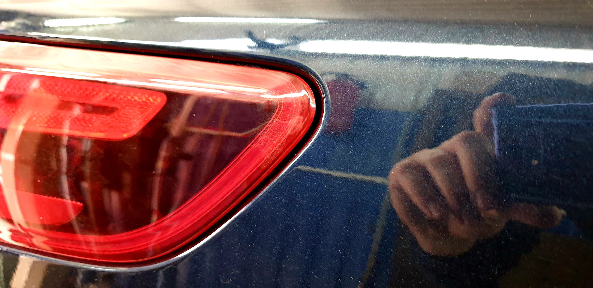 Регулировка зазоров задних фонарей — KIA Optima (4G), 2,4 л, 2018 года ...