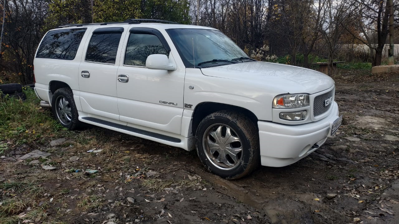 GMC Yukon Denali 2005