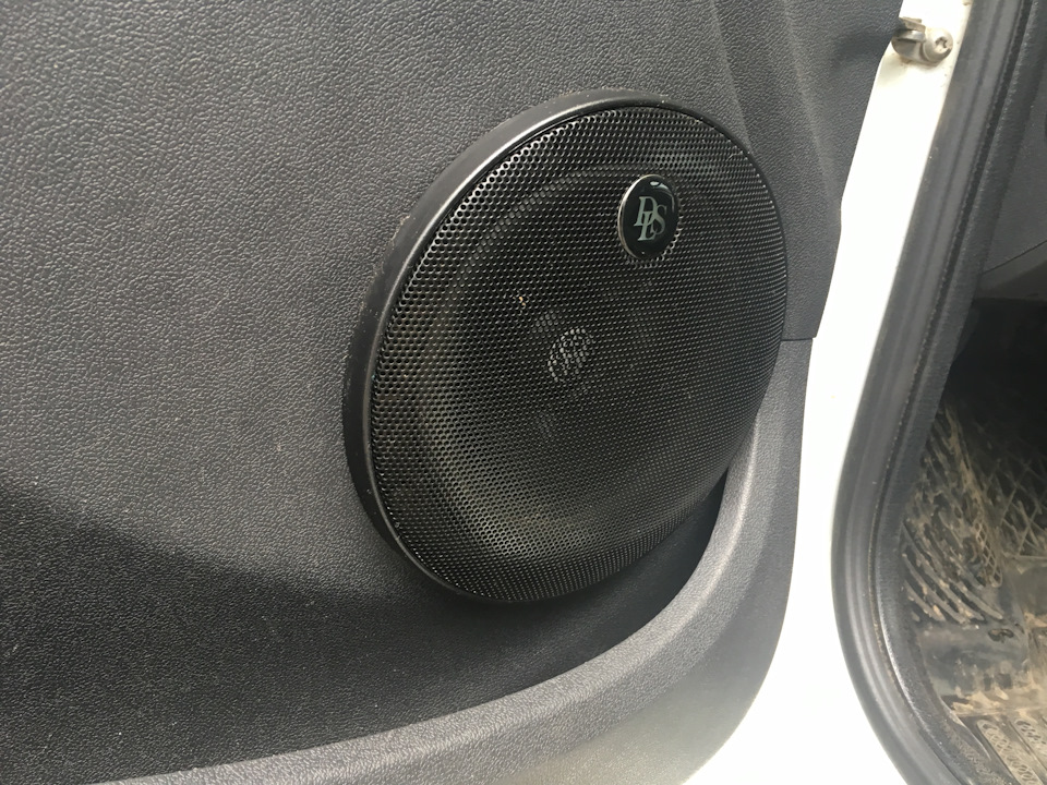 Музыка в передние двери Largus/Logan — Lada Ларгус, 1,6 л, 2014 года ...