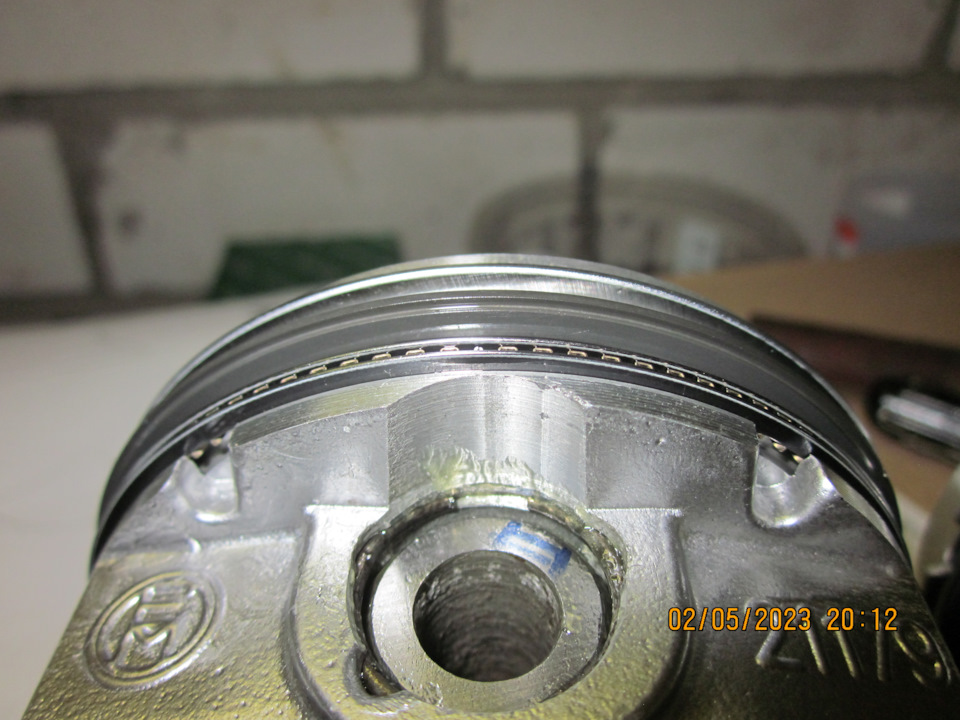 Новые поршни в сборе с новыми кольцами и новыми пальцами — Lada Vesta SW (1G)