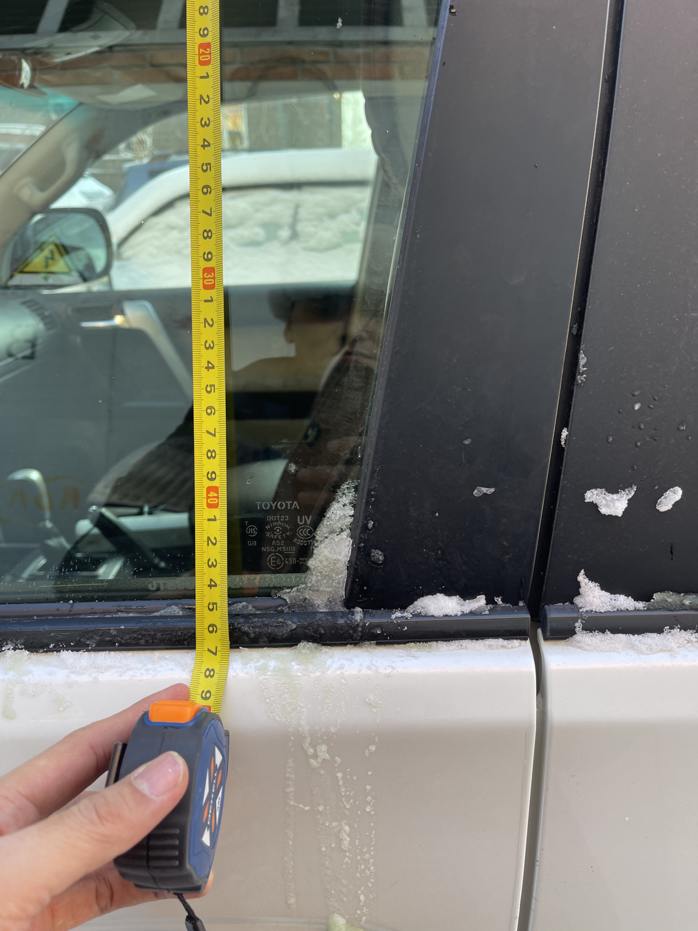 Прадо 150. Утепление окон ПЭТ-пленкой. Нужна помощь братьев-якутов ...