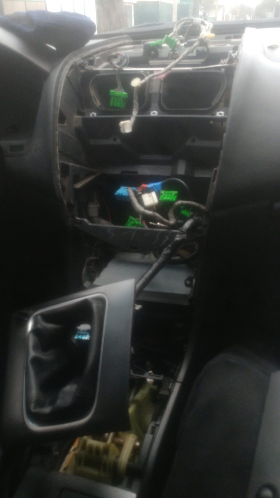 Минут 10 и ГУ в наших руках. — Honda Accord (7G)