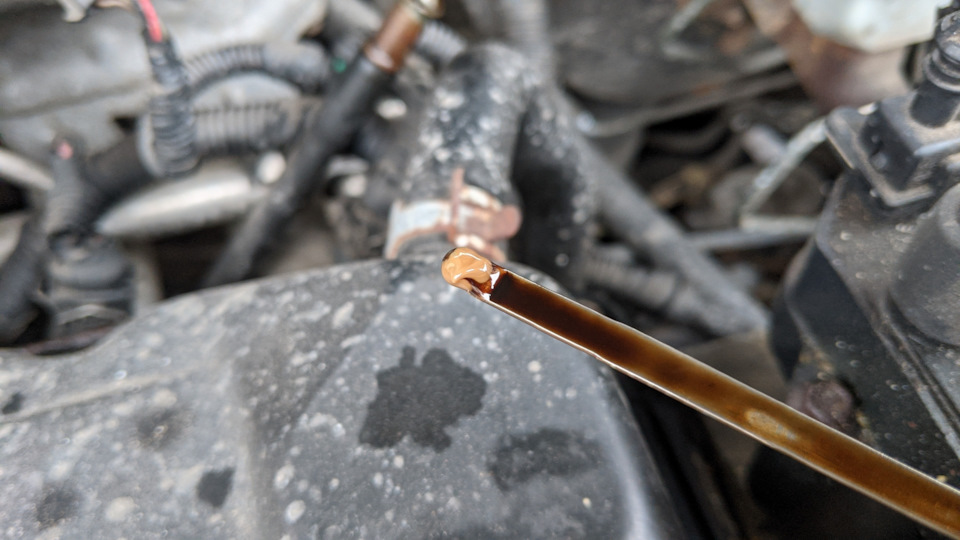 Надоела эмульсия на щупе и под маслозаливной крышкой — Chery Amulet, 1 ...