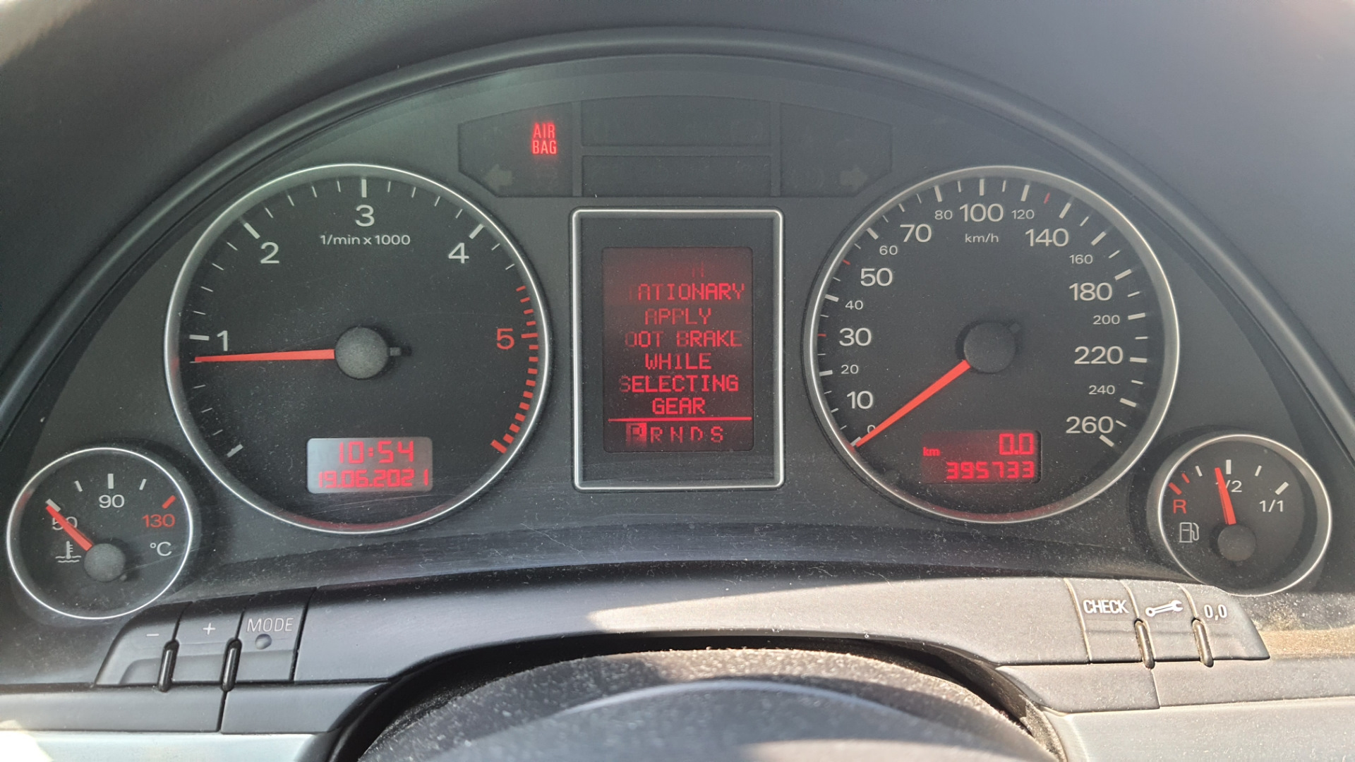 #77 салонный фильтр 19.06.21_395 — Audi A4 Avant (B7), 2,5 л, 2005 года ...