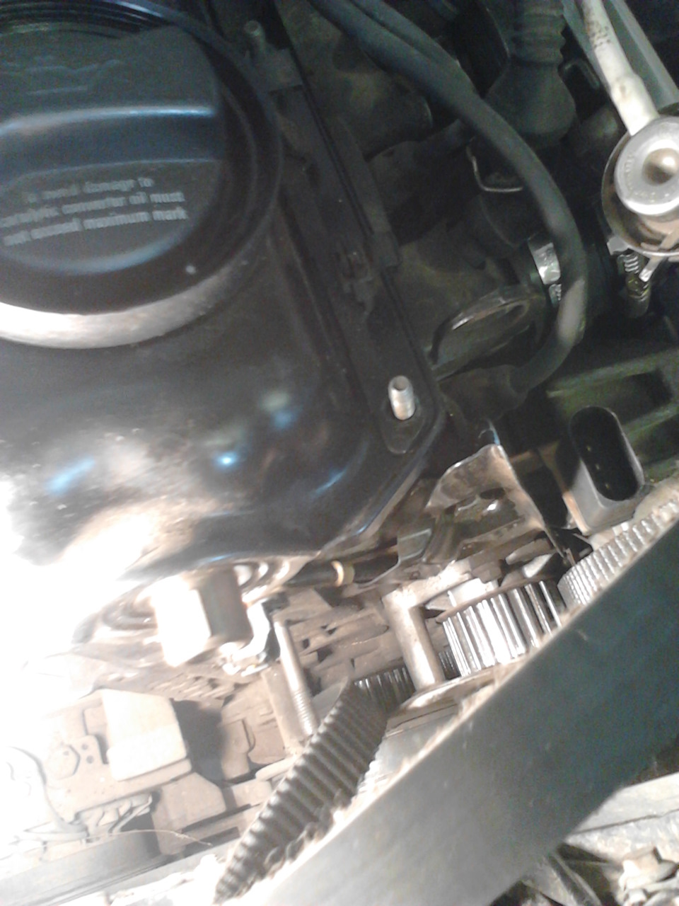 датчик на месте, очень плохое фото — Volkswagen Passat B5