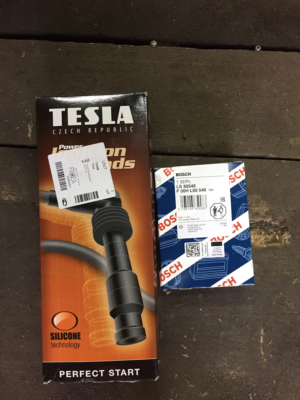 заменил крышку трамблера, бегунок и свечные провода — Dodge Durango I ...