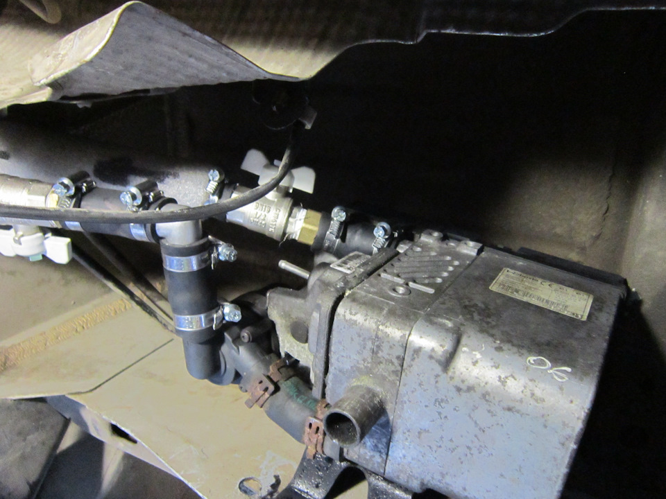 Установка автономки мокрой Webasto на микроавтобус Renault Trafic — DRIVE2