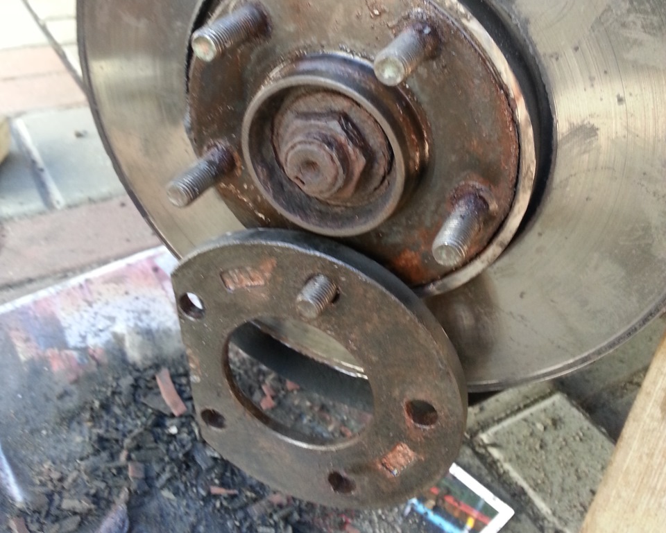 Если тормозной диск не снимается — Mazda 3 (1G) BK, 1,6 л, 2007 года ...