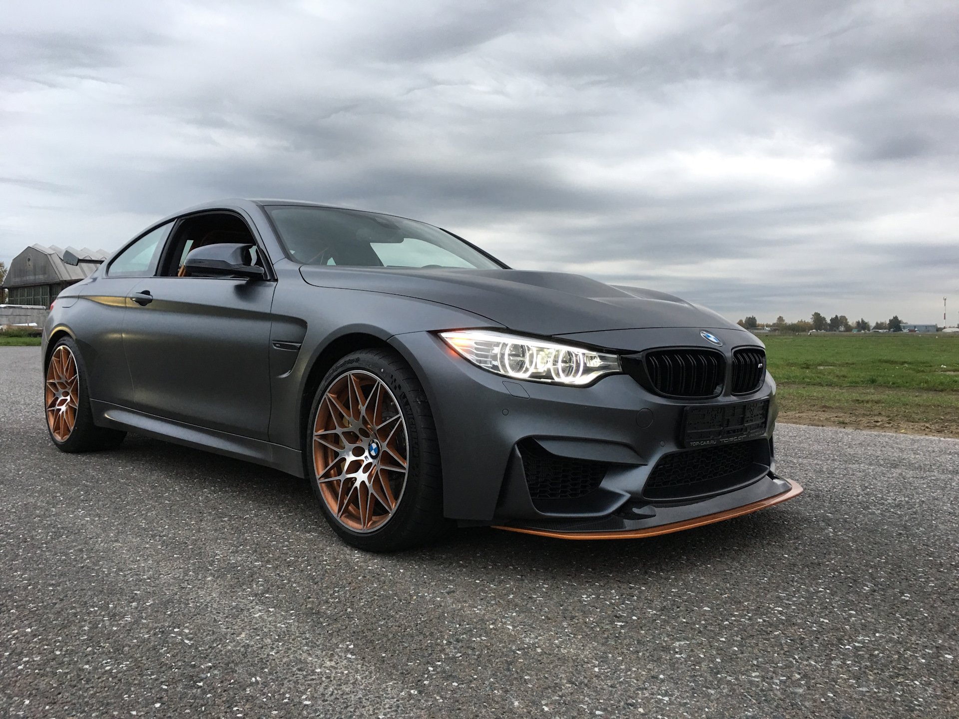 M 11 b m 4. BMW m4 Competition черная. BMW m4 GTS Black. BMW m4 Competition GTS. BMW m4 Competition серый.