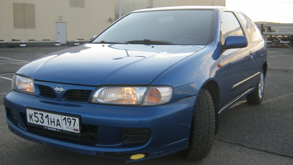 Nissan Almera n15 1998