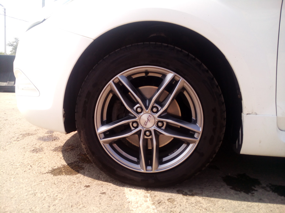 Замена передних амортизаторов — Ford Focus Sedan II, 2 л, 2009 года ...