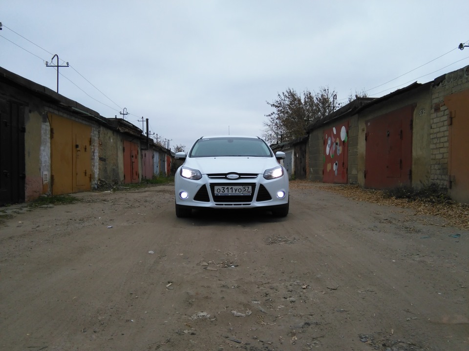Лампочки H7 в ближний свет\ установка лампочек — Ford Focus Hatchback ...