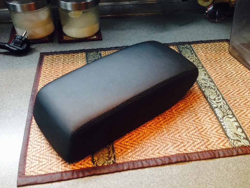 Обтянул подлокотник - Honda Civic 4D (8G), 1,8 л, 2008 года своими руками DRIVE2