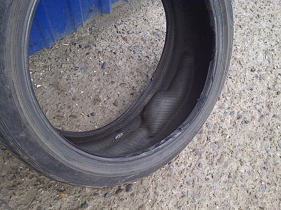 Грыжа — Honda Legend (KA8), 3,2 л, 1993 года | шины | DRIVE2