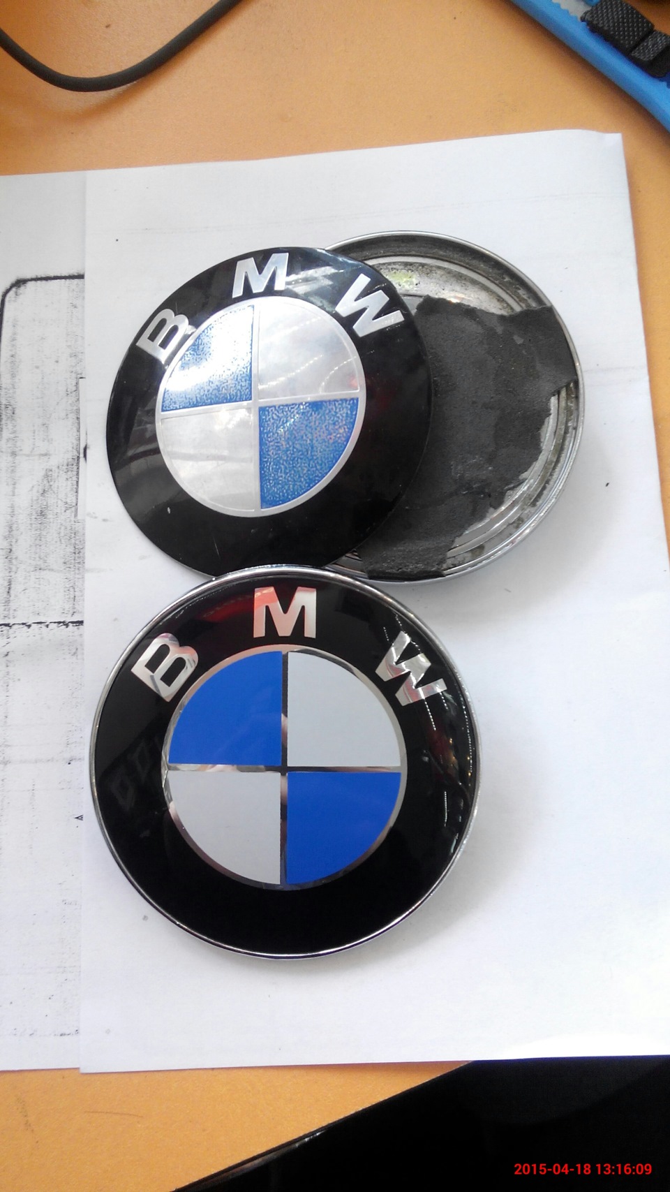 Новый значок на капот. — BMW 5 series (E39), 2,5 л, 2003 года ...