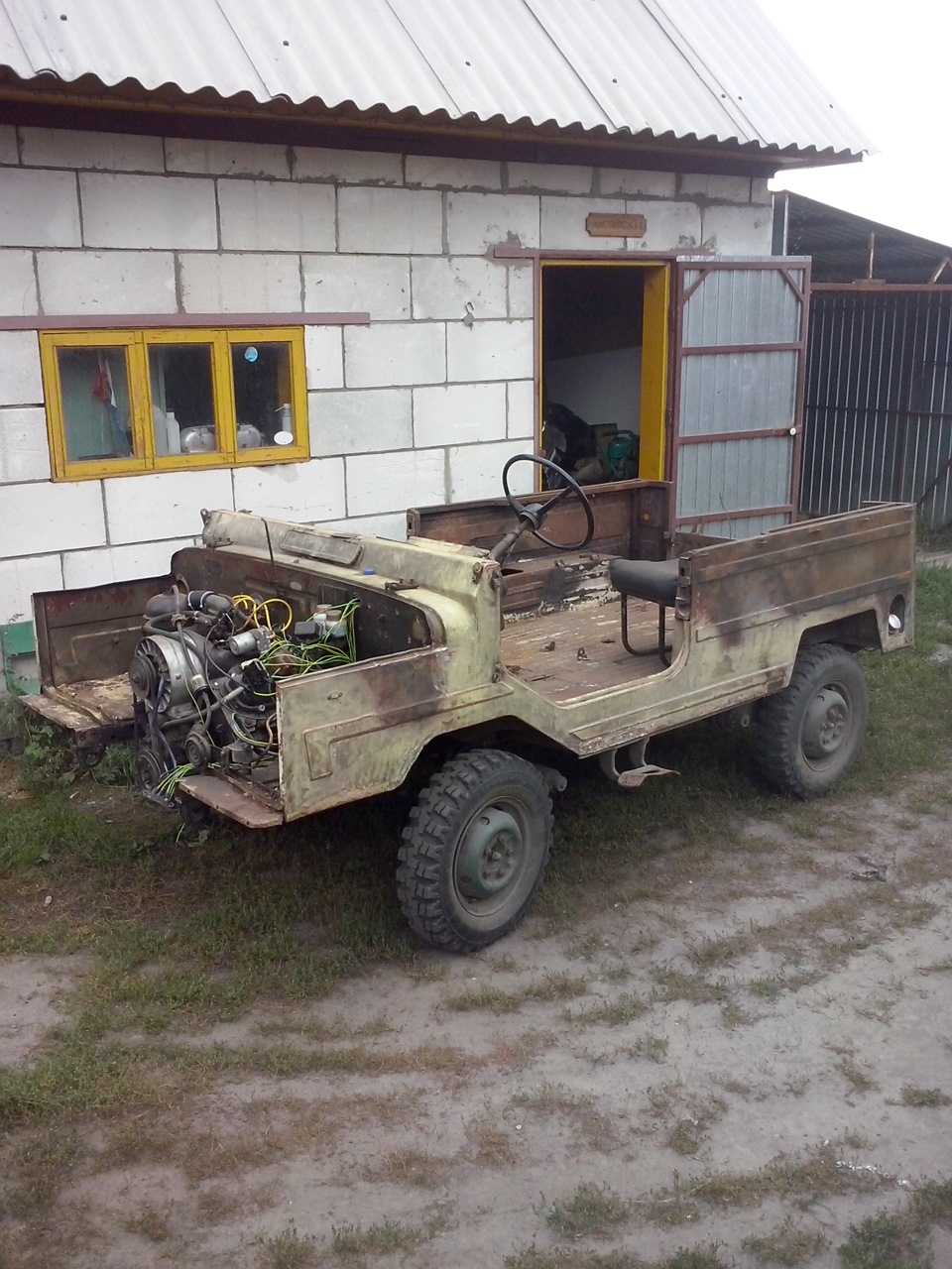 красить пылесосом… Можно! — ЛуАЗ 969, 1,2 л, 1977 года | фотография ...