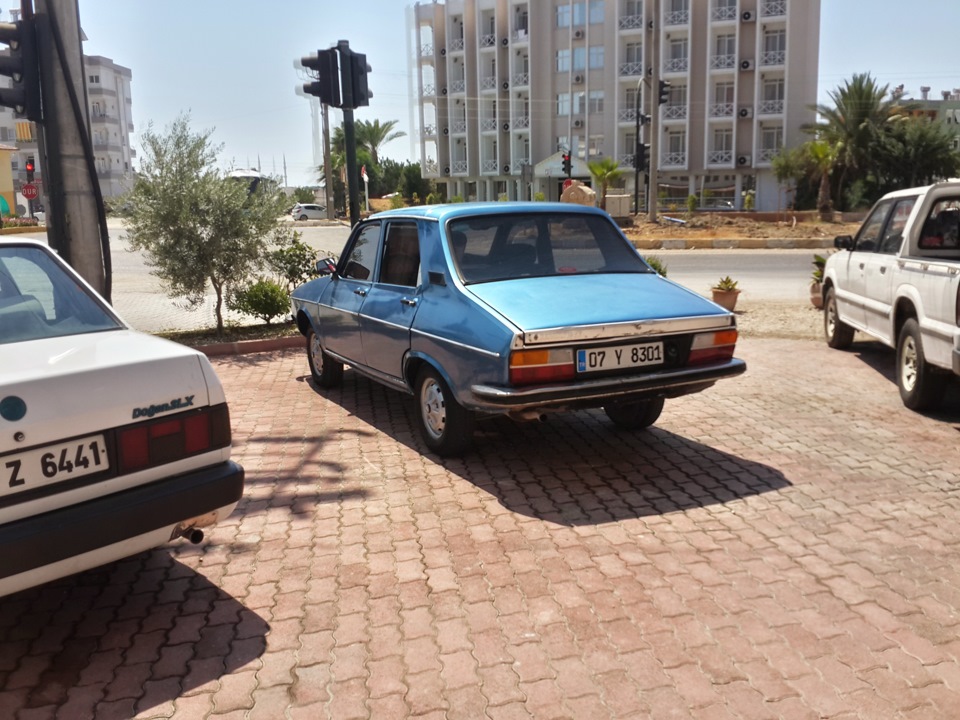 Фото в бортжурнале Renault Laguna III