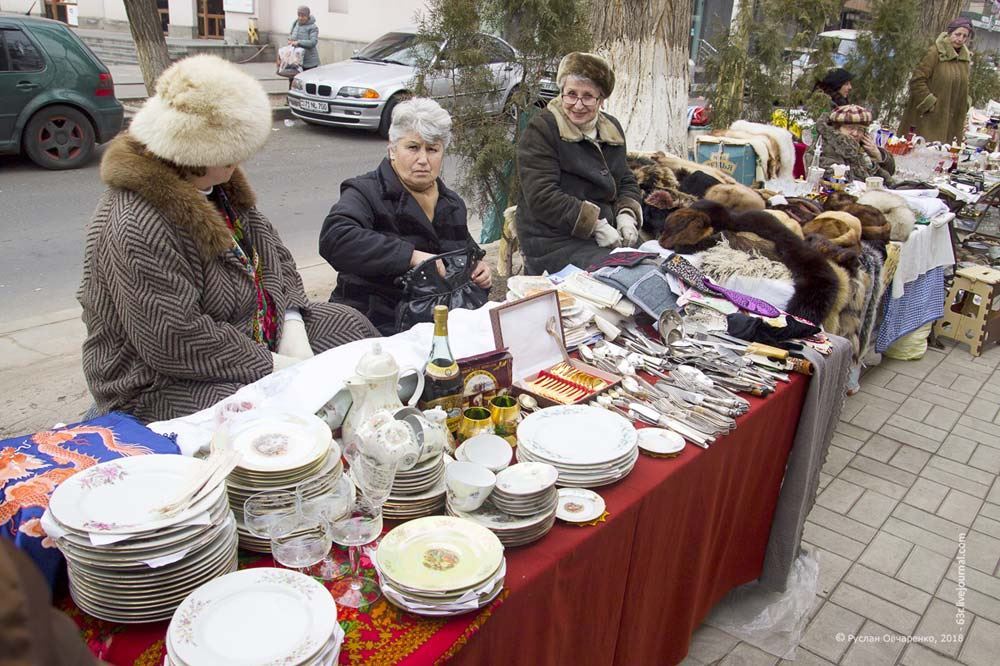 Армения рынок вернисаж