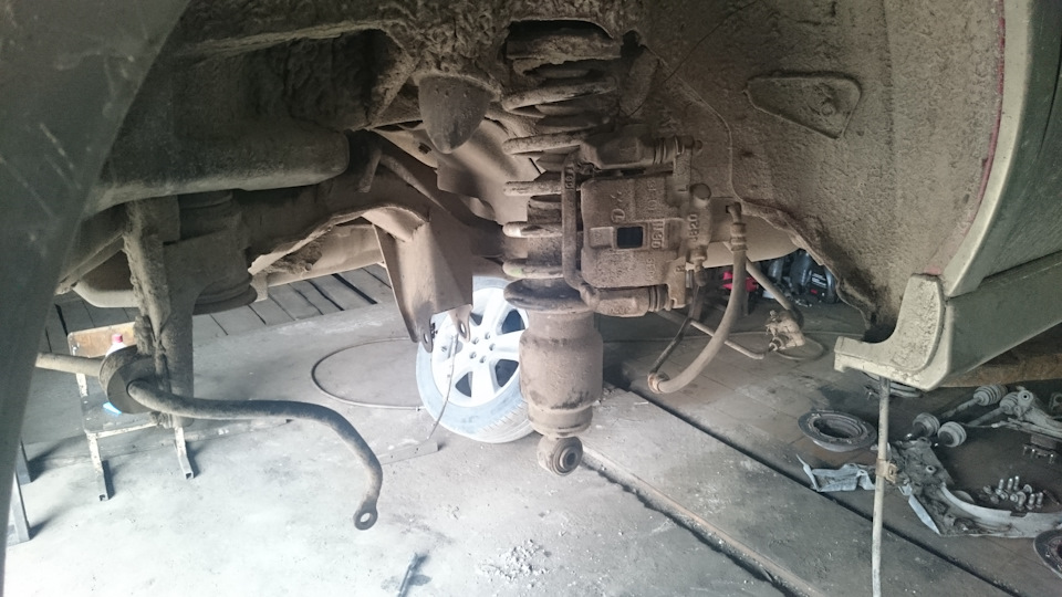 Фото в бортжурнале Subaru Legacy Outback (BE/BH)