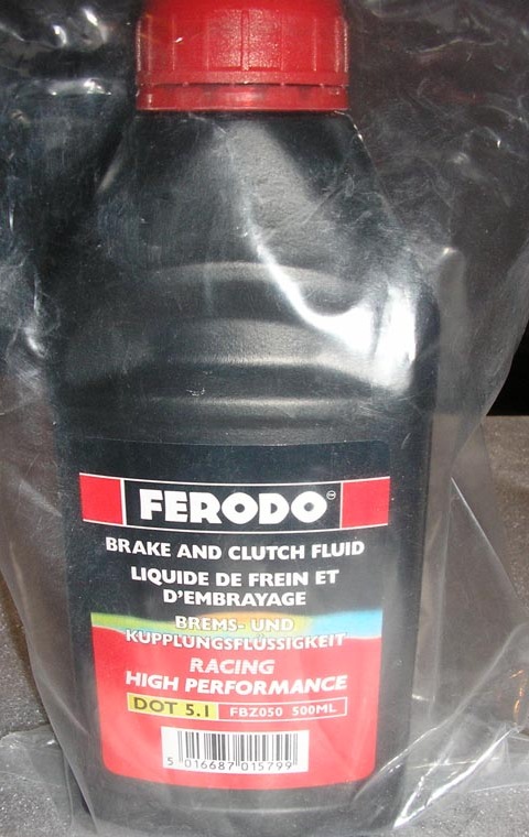 Потек рабочий цилиндр сцепления — Nissan Silvia (S12), 2 л, 1986 года ...