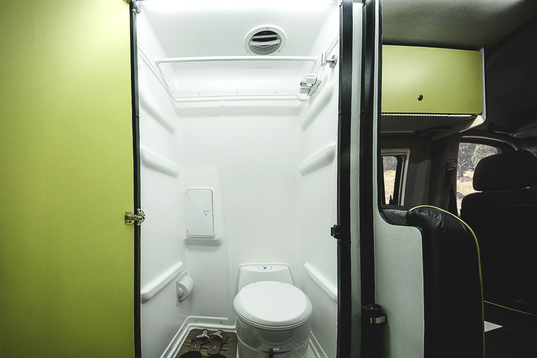 Sprinter Camper солнечные панели