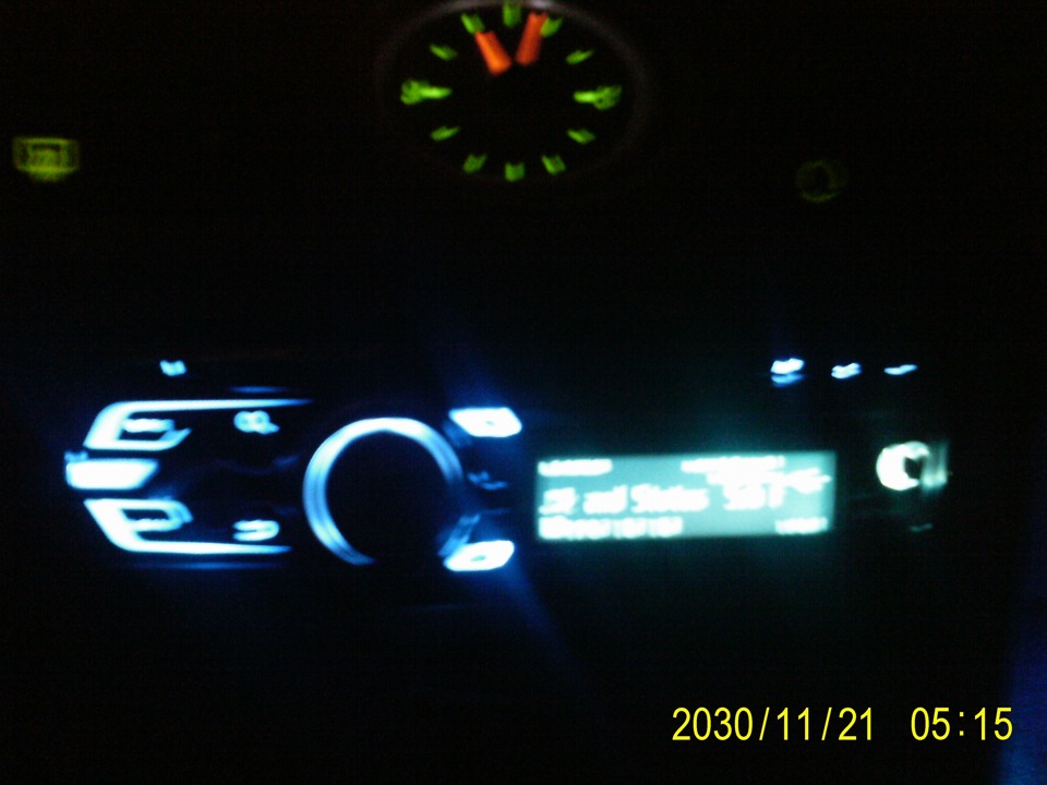 Подарок лисе, хотя ДР у меня) — Lada Приора хэтчбек, 1,6 л, 2009 года ...