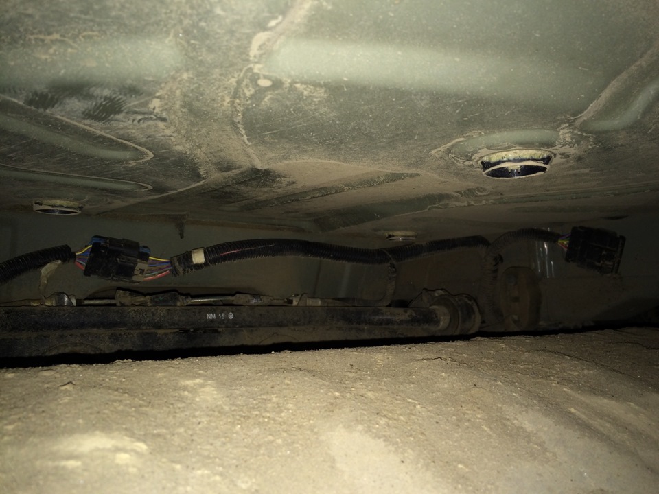 Это чудный проводок для подключения розетки прицепа, сам разъём бережно прикрыт заглушкой))) — Opel Antara