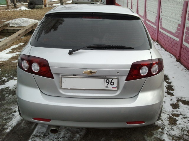 Закатал задние фонари . — Chevrolet Lacetti 5D, 1,4 л, 2012 года ...