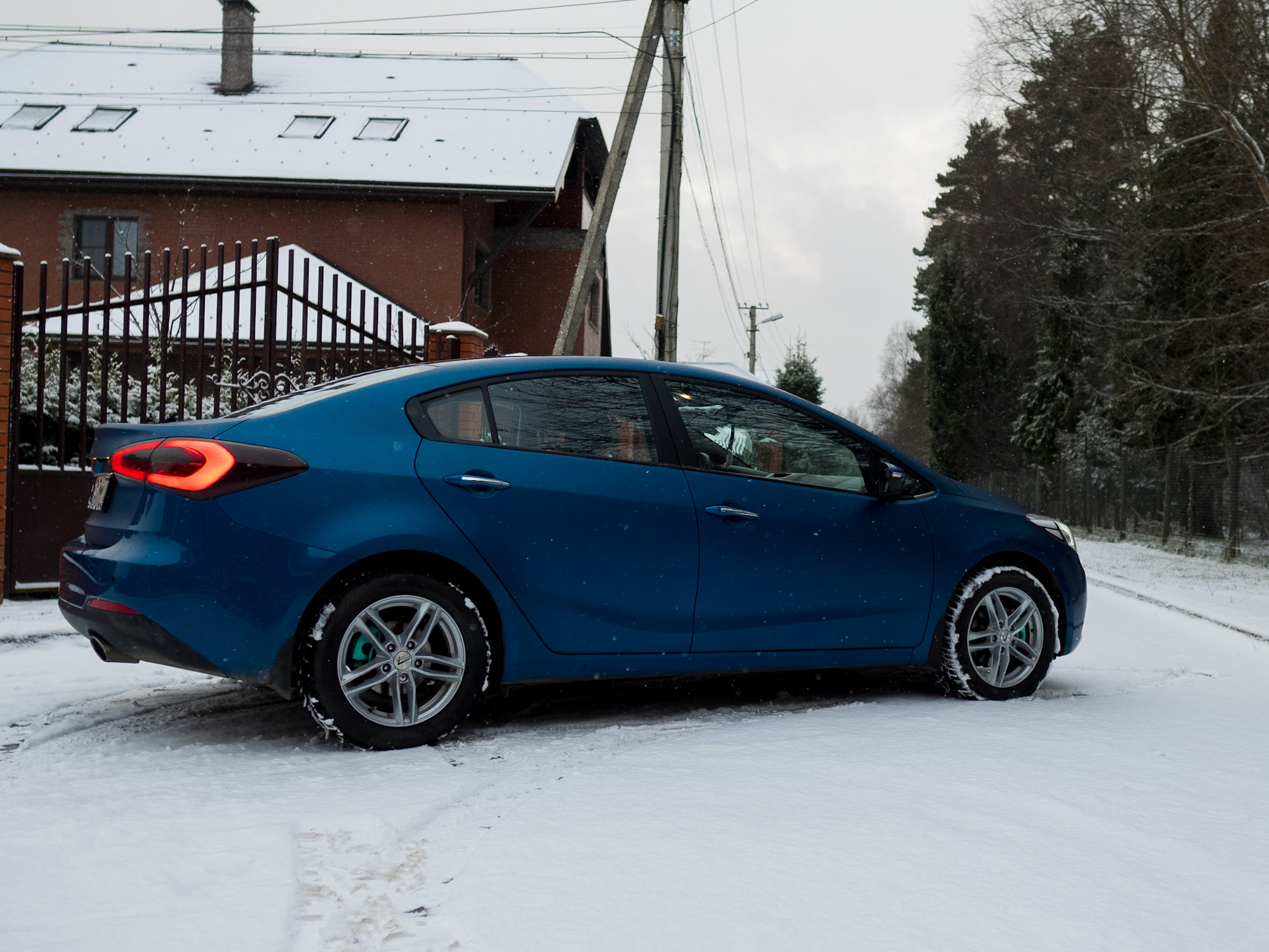 Чистый, зимний церат — KIA Cerato (3G), 1,6 л, 2014 года | фотография ...