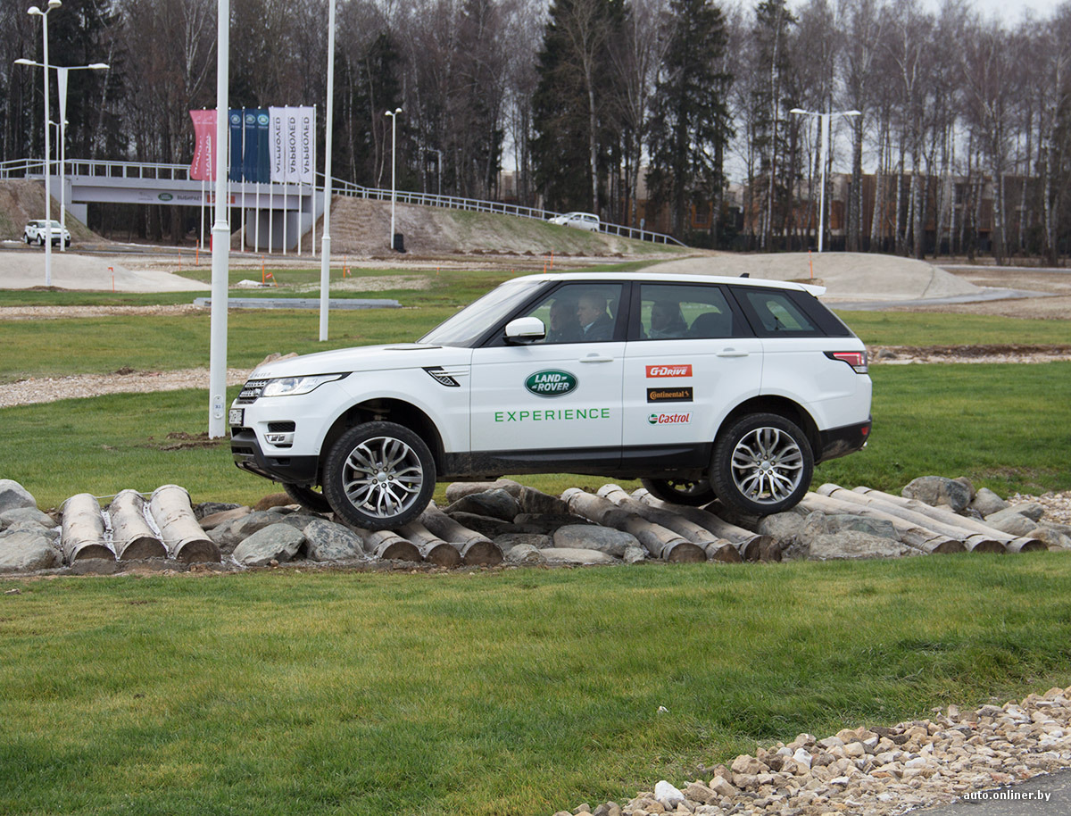 Experience москва. Ленд Ровер экспириенс. Ягуар ленд Ровер экспириенс. Jaguar Land Rover experience. Полигон Land Rover experience.