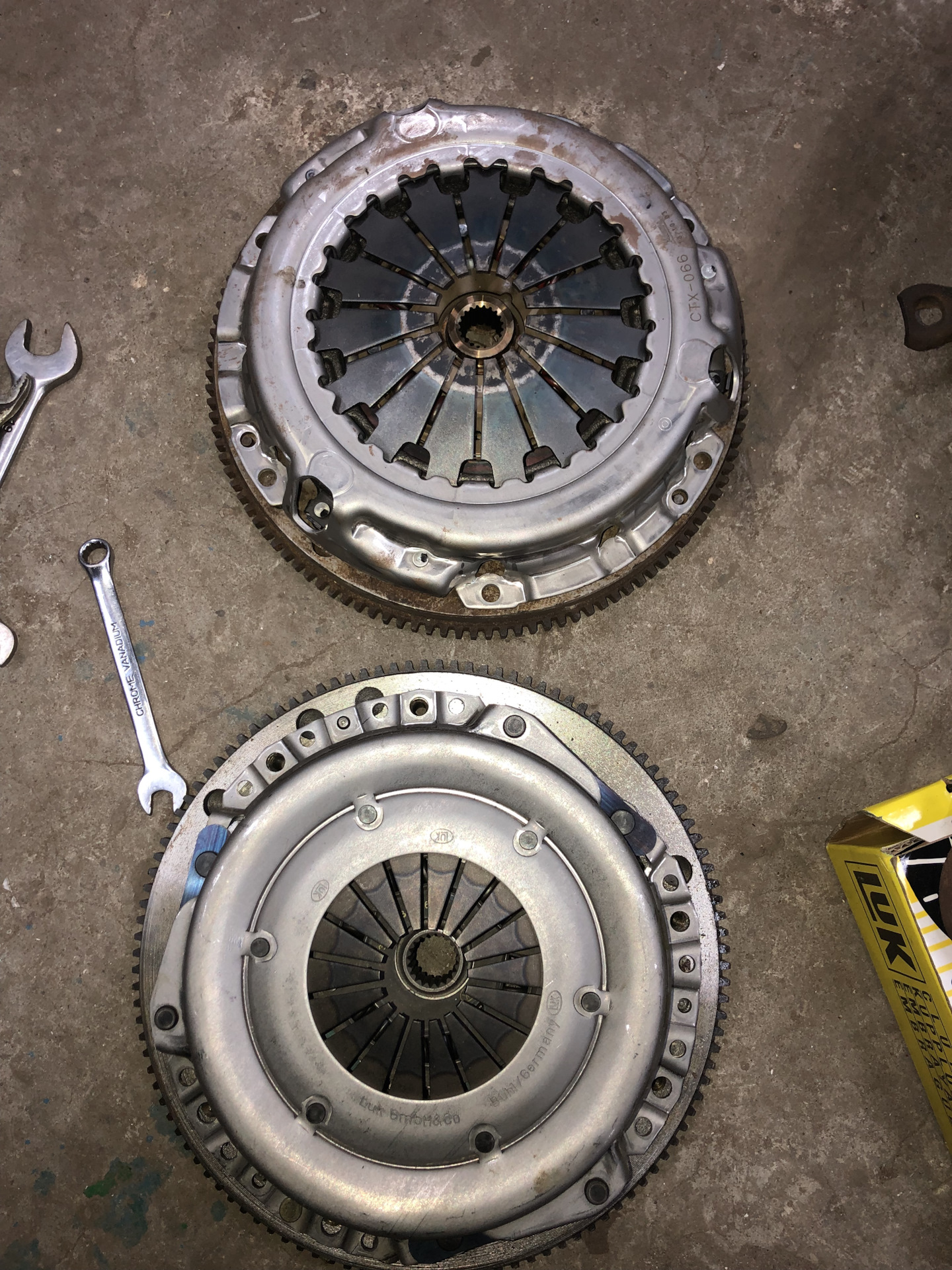 Узам 2,2 не как у всех. Облегчение коленвала. Сцепление Тойота 215мм ...