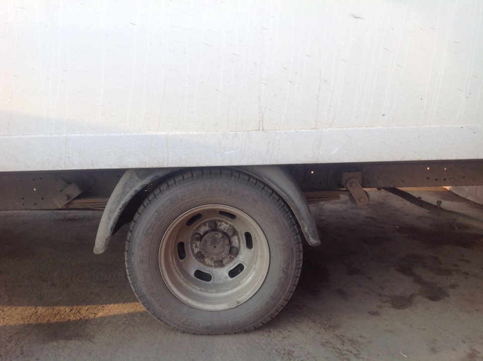 Заднюю рессору я уже показывал. — Iveco Daily (4G)