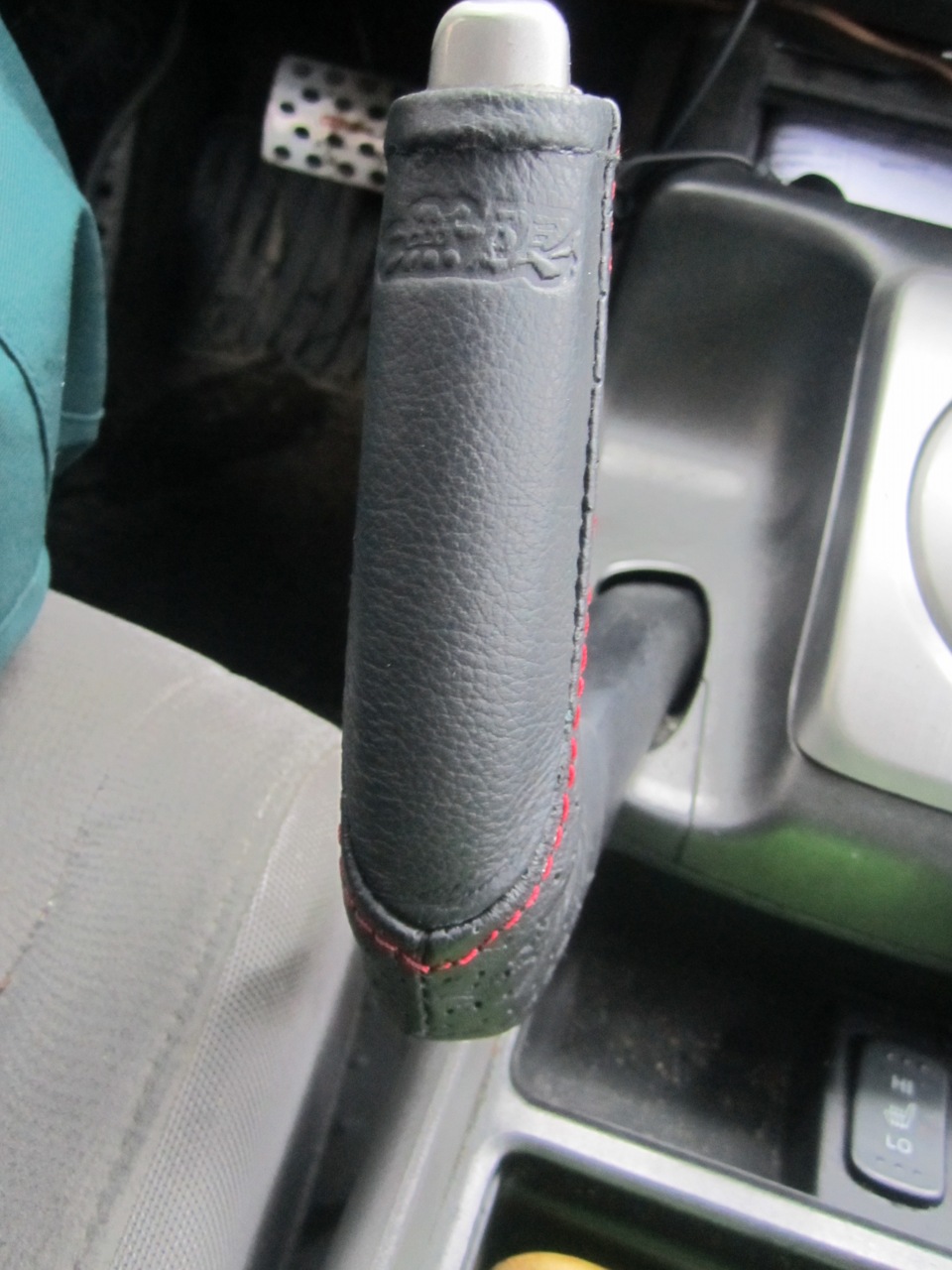 Чехол на ручник MUGEN — Honda Civic 4D (8G), 1,8 л, 2007 года ...