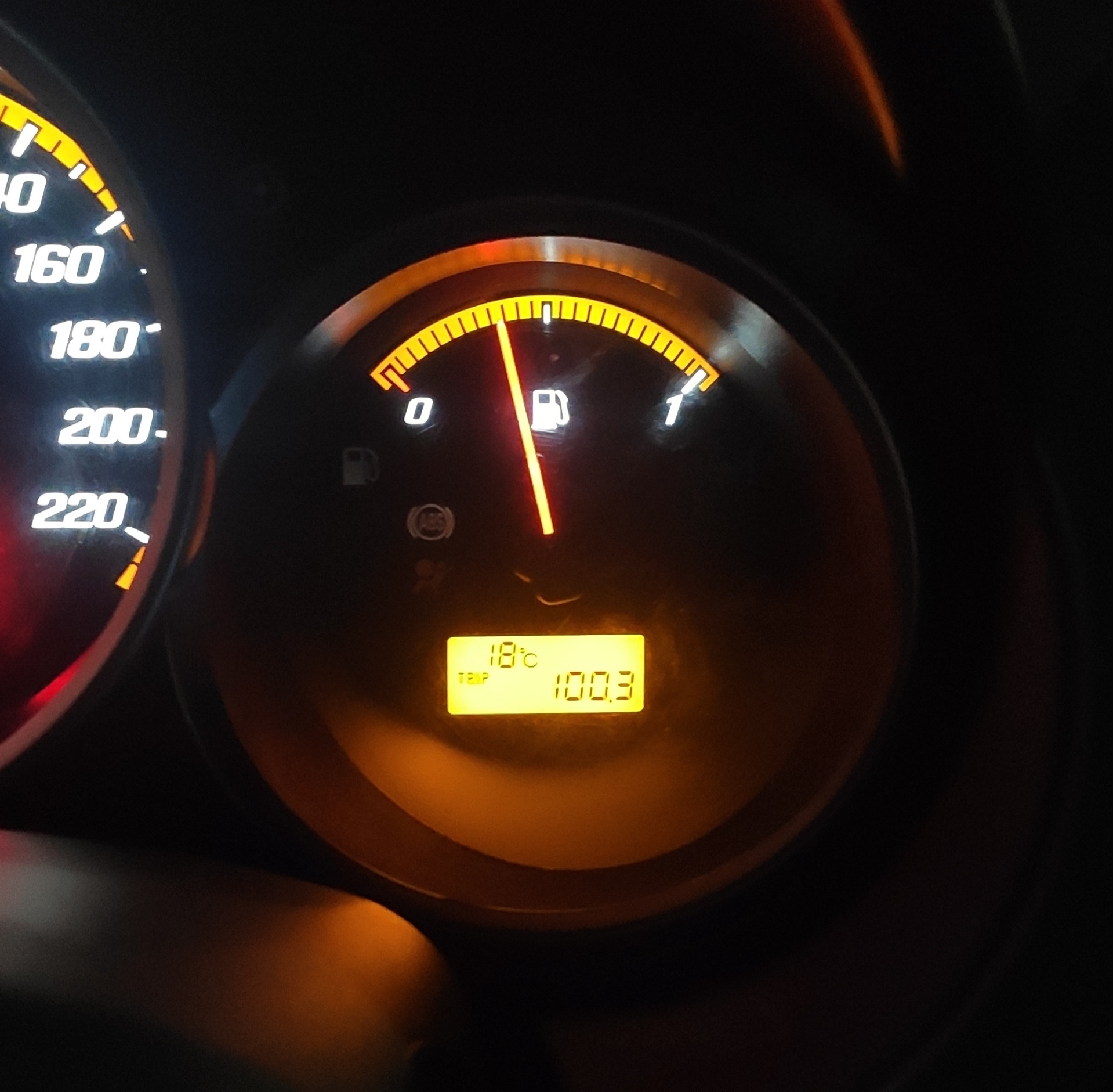 Проблема с уровнем топлива — Honda Jazz (1G), 1,4 л, 2008 года ...