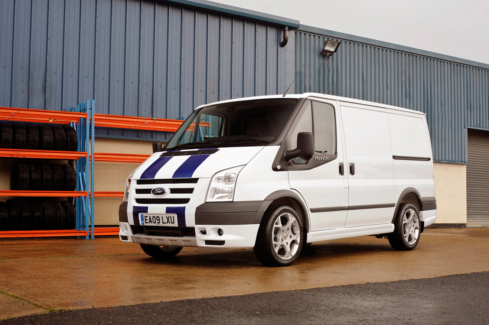 Ford Transit Sport 2009