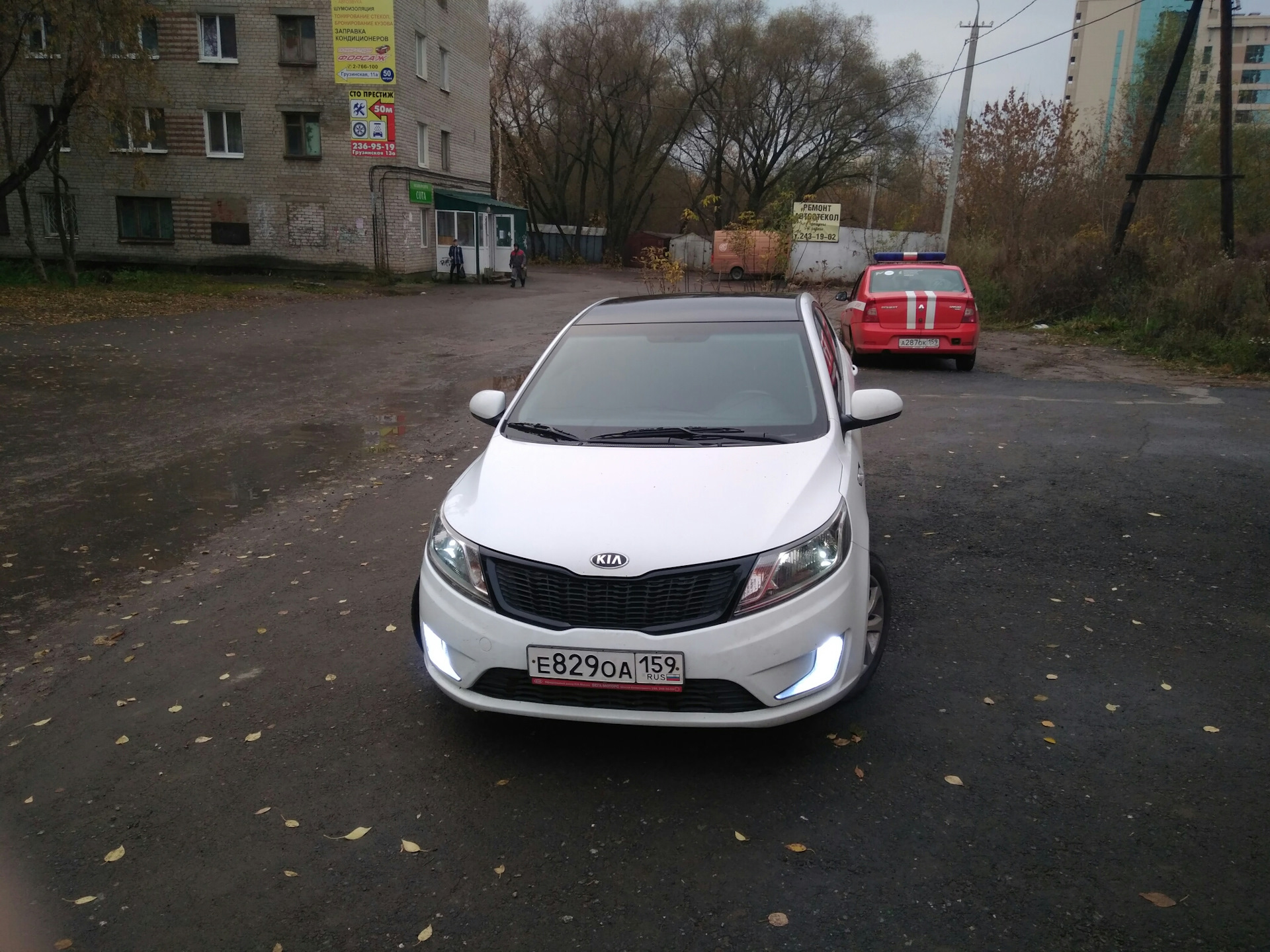 Kia Rio 3 черная крыша