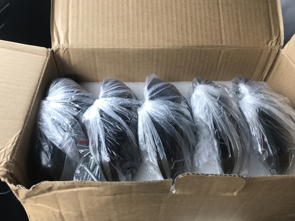 Огни автопоезда — Toyota Tundra (II), 4,6 л, 2010 года | электроника ...