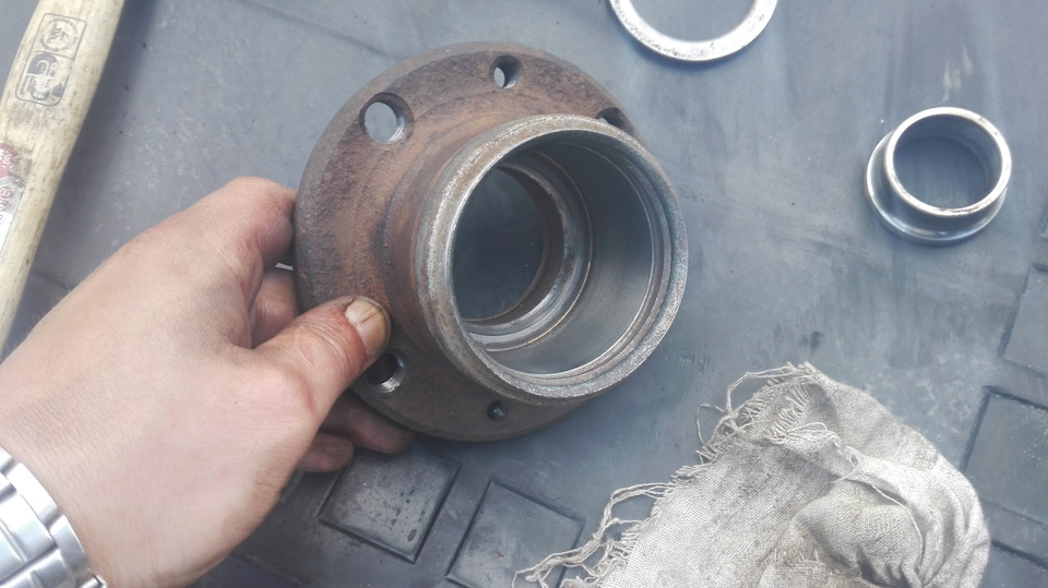 А вот и подготовленная ступица. — Lada 2114