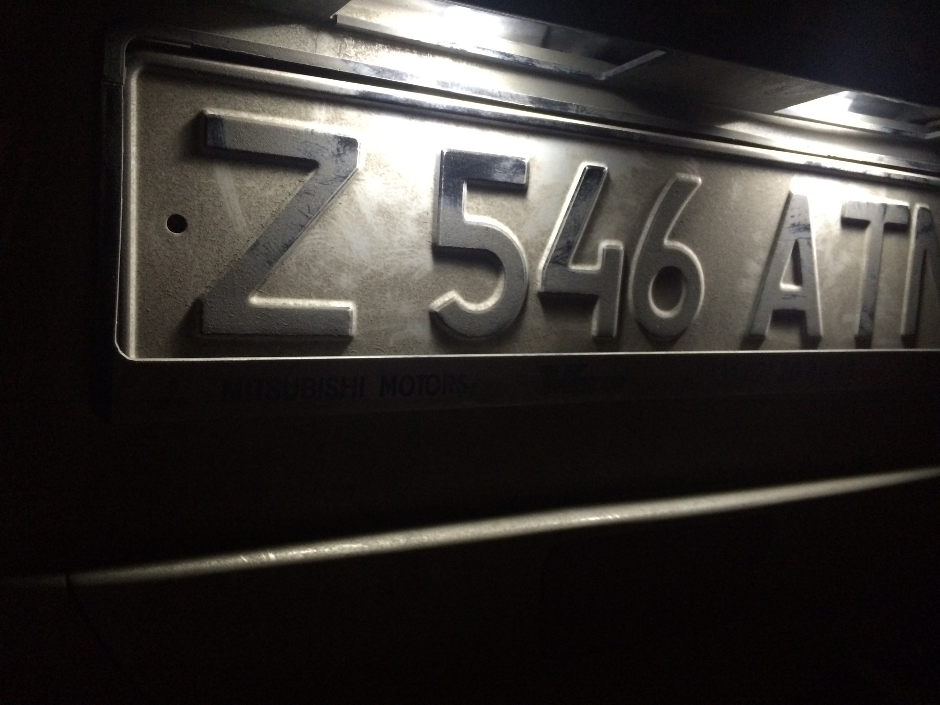 Диоды в габариты и подсветку номеров — Mitsubishi Pajero (4G), 3 л ...