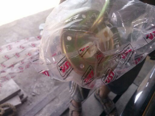 Поменял поплавок в баке.Правильно показывает, на конец то. — Lada 2103 ...