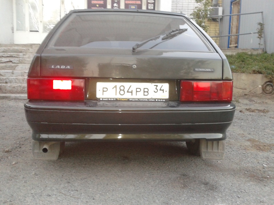Затянул фары красной пленкой! ваше мнение — Lada 2113, 1,5 л, 2006 года ...