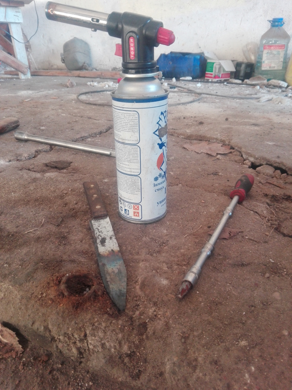 Вскрытие капота. Решение проблемы — Ford Mondeo III, 2 л, 2001 года ...