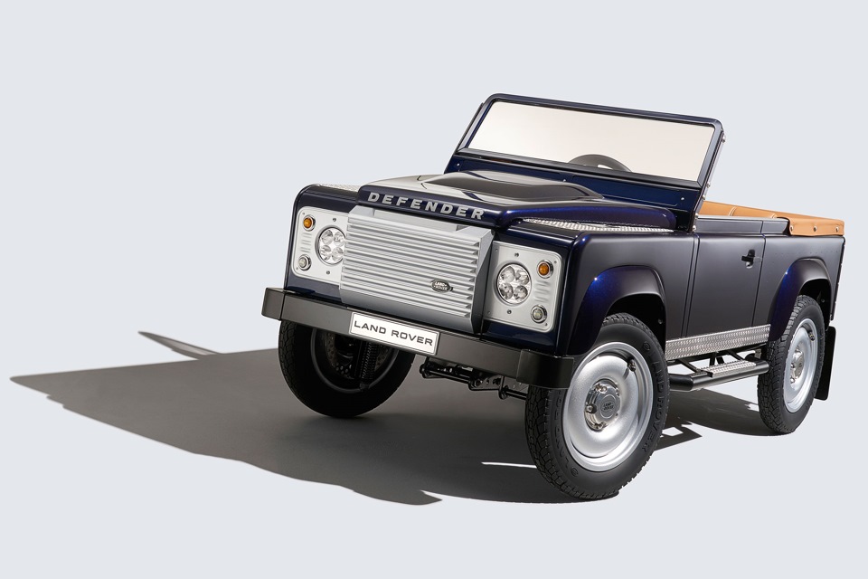 land rover defender pedal car